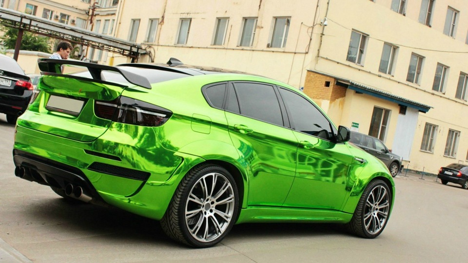 Доступный автотюнинг: хромированные наклейки